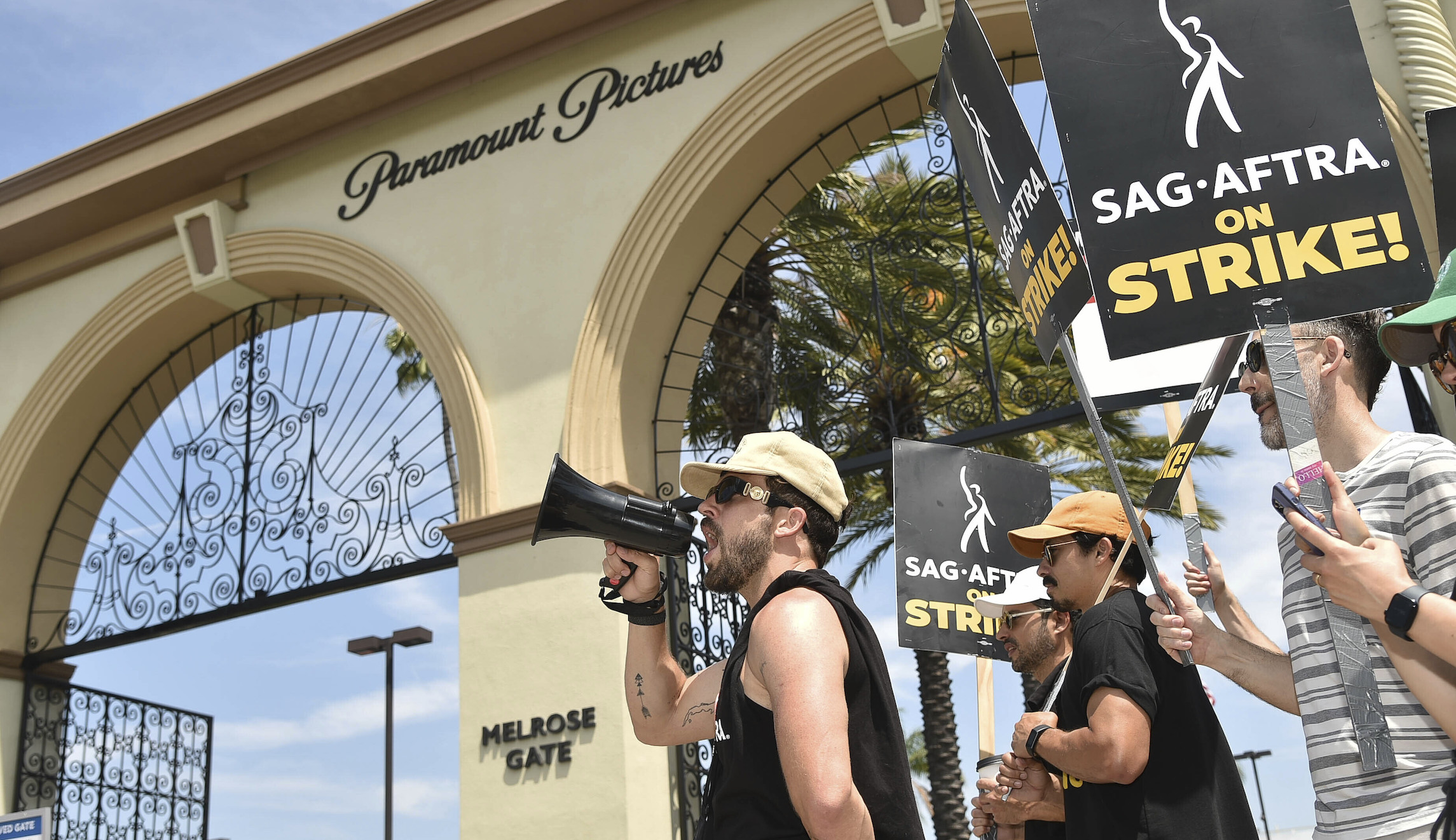 Hollywood writers and studios schedule first meeting since strike began