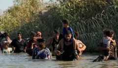 Eagle Pass bridge overwhelmed by thousands of immigrants closes: ‘Collapsing operations’