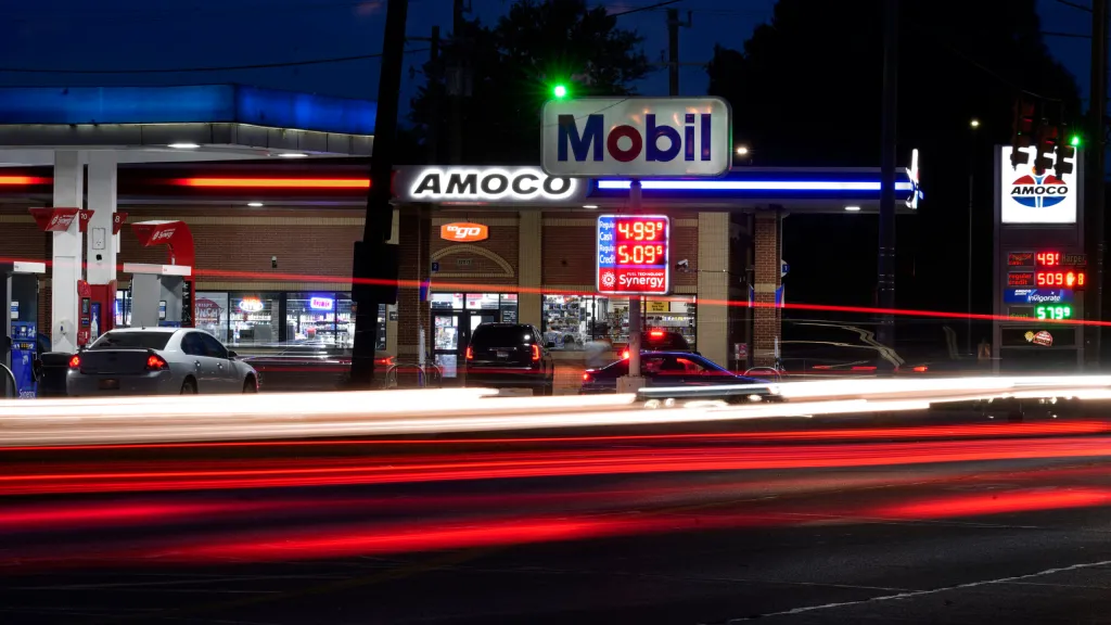 Fischer bill would impose $1,000 fee on EVs to replace gas tax for Highway Trust Fund