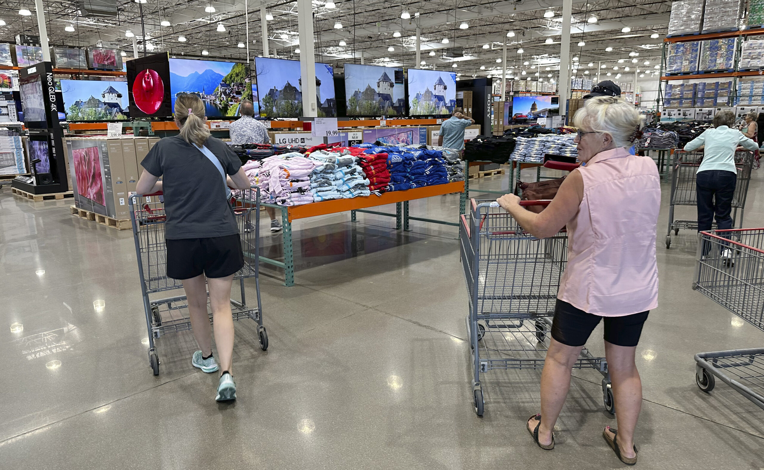 Tax holidays: Five tax-free shopping events ongoing in four states