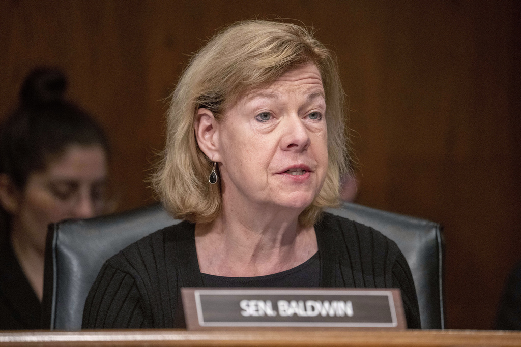 Wisconsin ex-race car driver could play spoiler to GOP’s plans to oust Tammy Baldwin