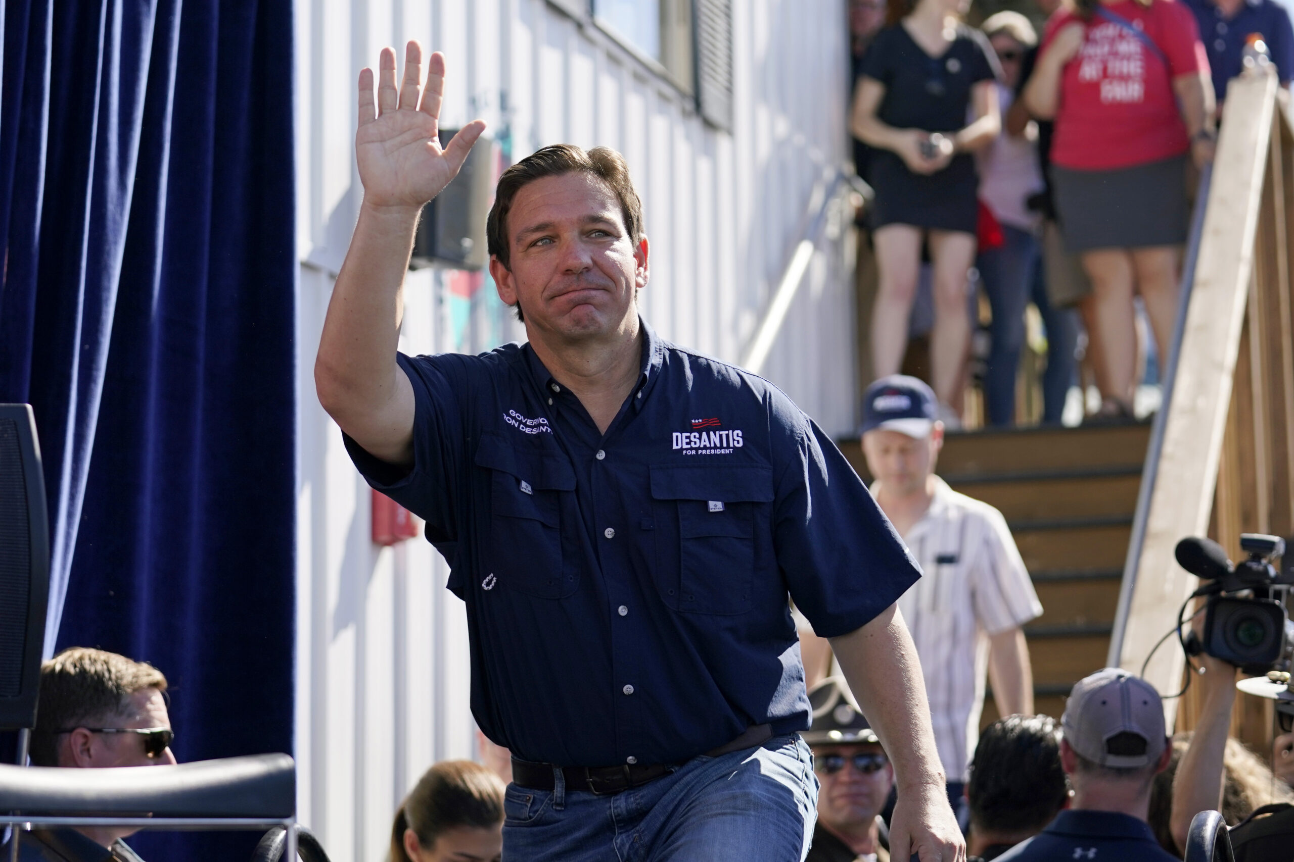 DeSantis debate playbook: Defend Trump, attack Ramaswamy, and show emotion