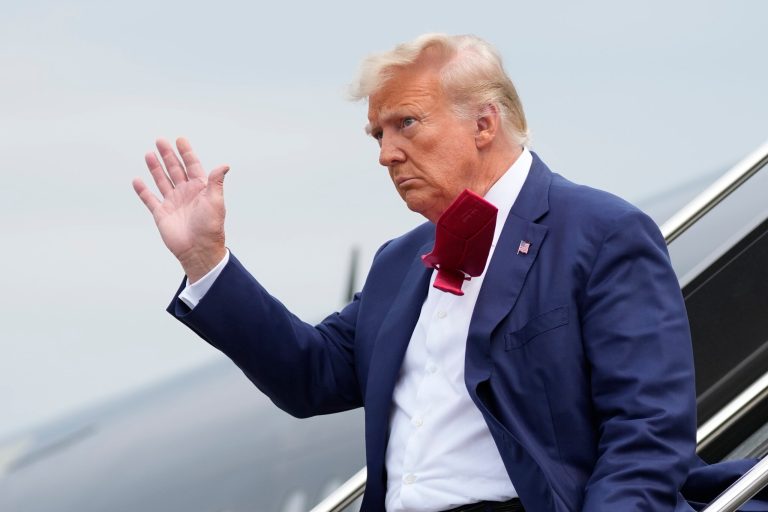 Swamp: Trump ‘guilty,’ want on jury to convict