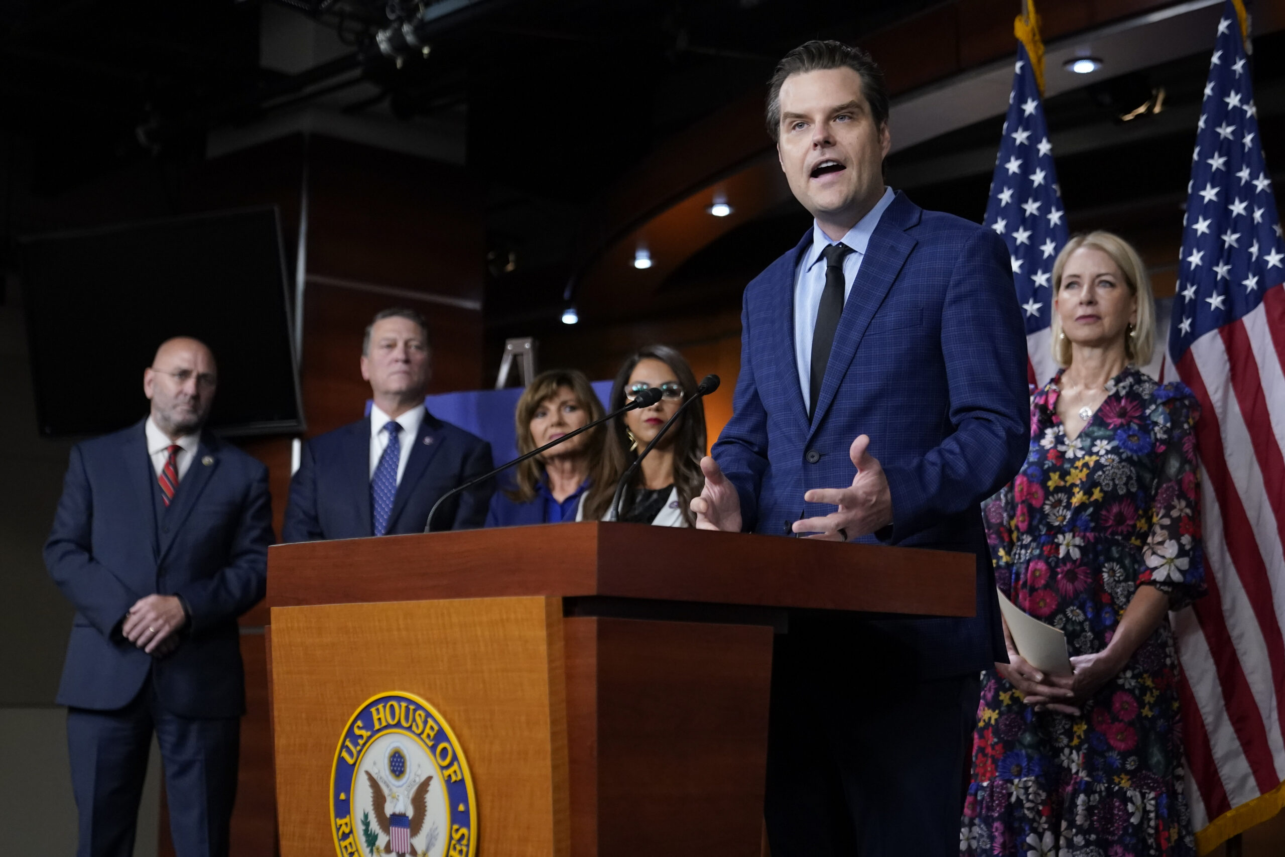 House shoots down stopgap spending measure, making weekend shutdown more likely