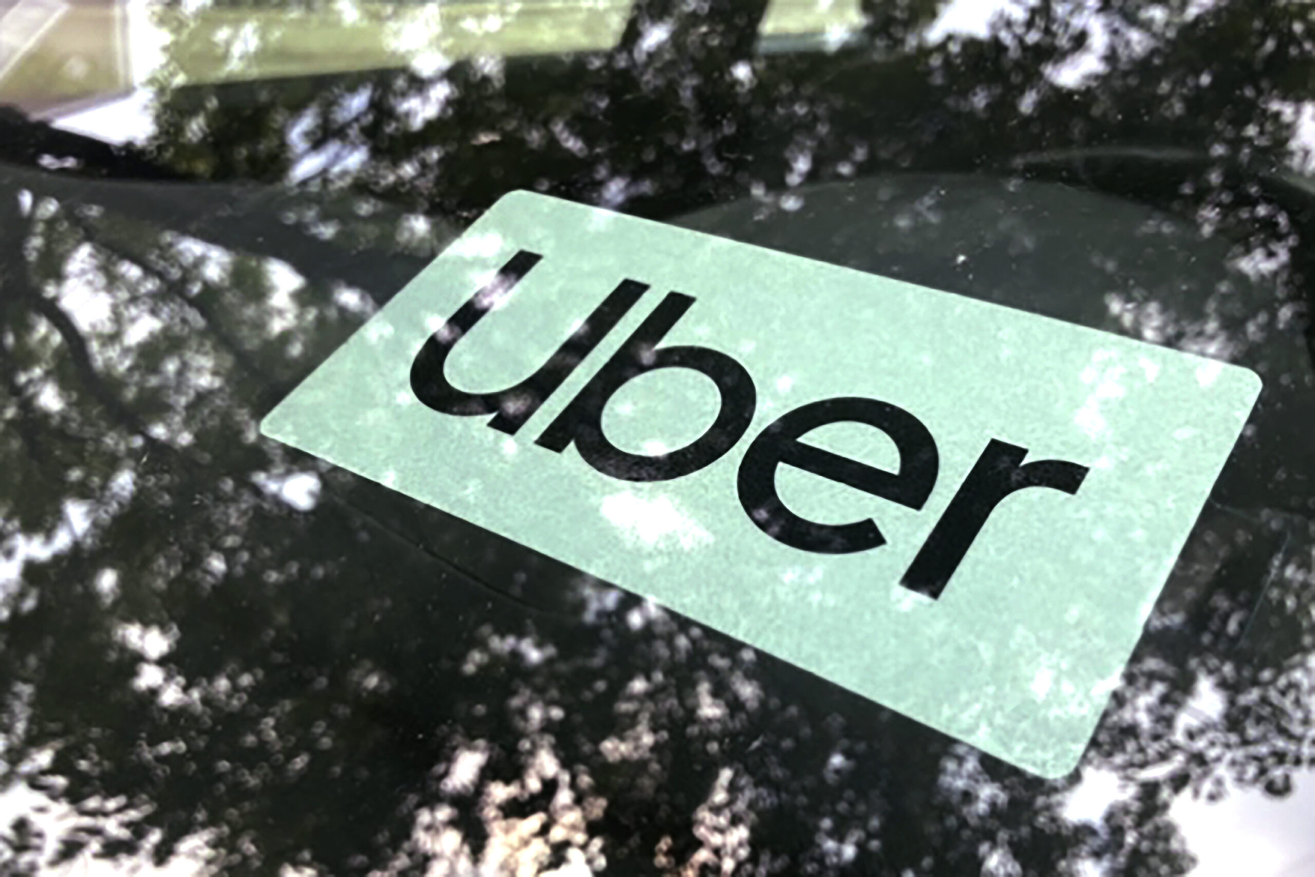Uber offering package return delivery as holiday season approaches