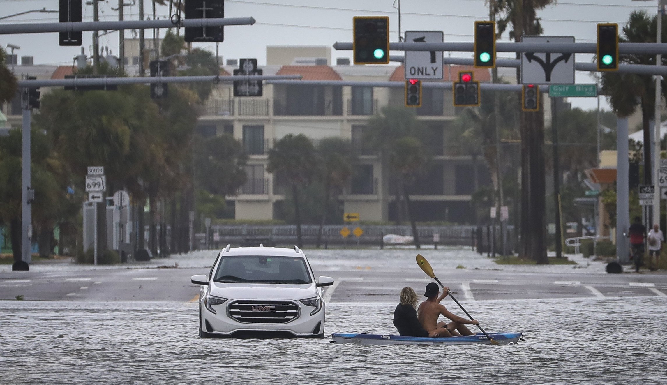 Florida senators demand Biden decouple disaster relief from Ukraine aid as Idalia pummels Gulf