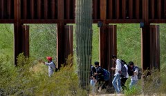 Border Patrol arrests 2,000 illegal immigrants, many from Africa, near Tucson in one day