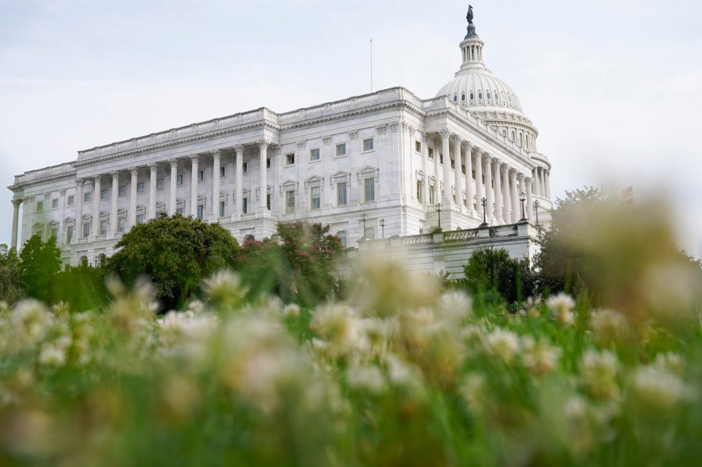 Lawmakers return to Capitol Hill with ticking clock and hefty to-do list