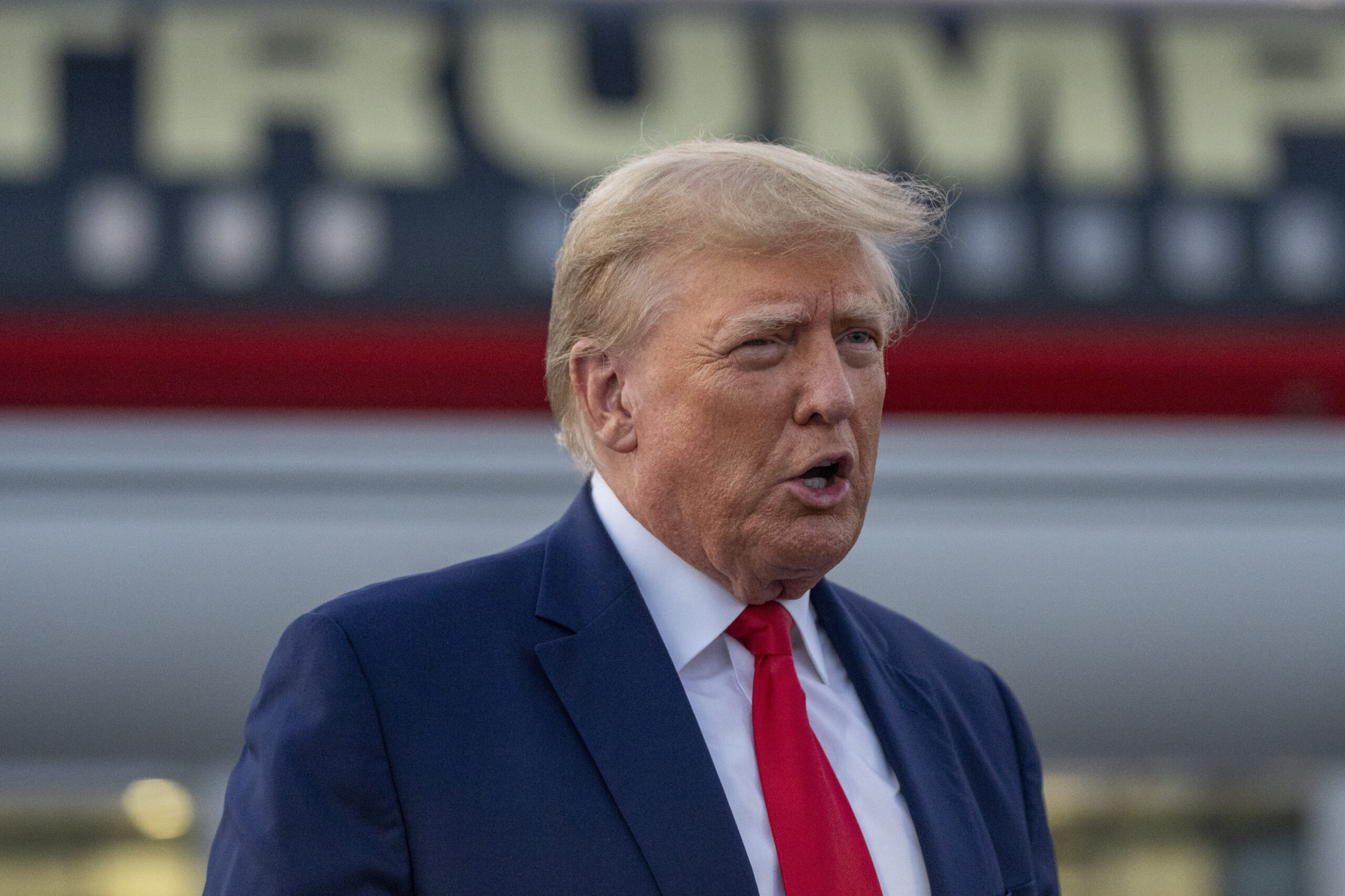Trump encourages auto industry workers to vote for him to end electric vehicle ‘madness’