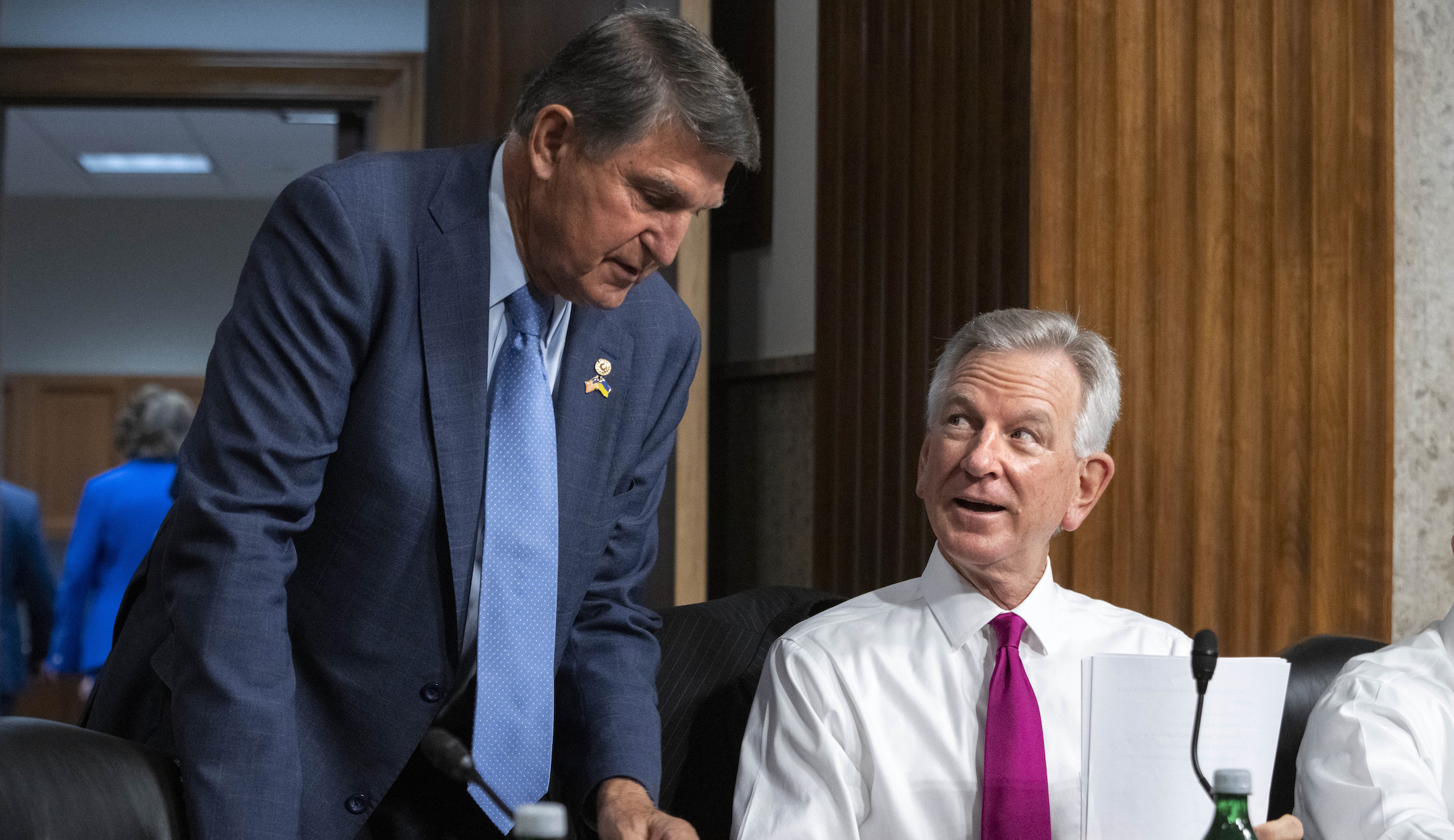 Tommy Tuberville, Joe Manchin