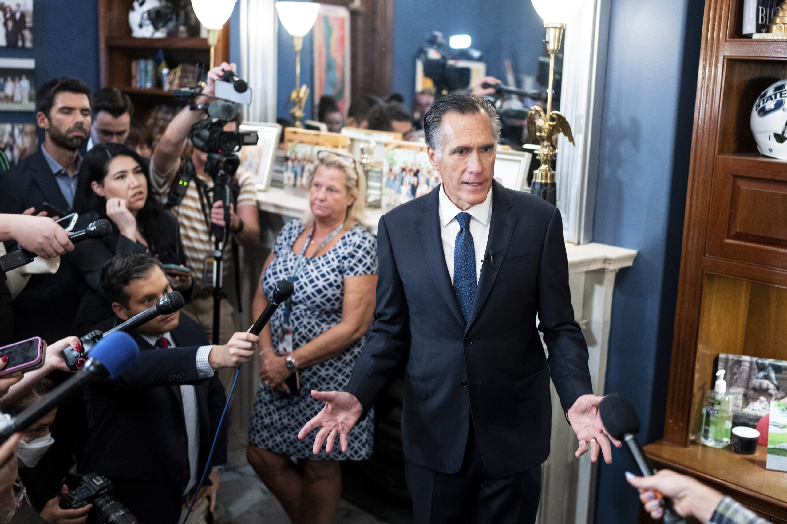 McConnell’s unpopularity a ‘mystery’ to Romney: ‘I don’t understand that’