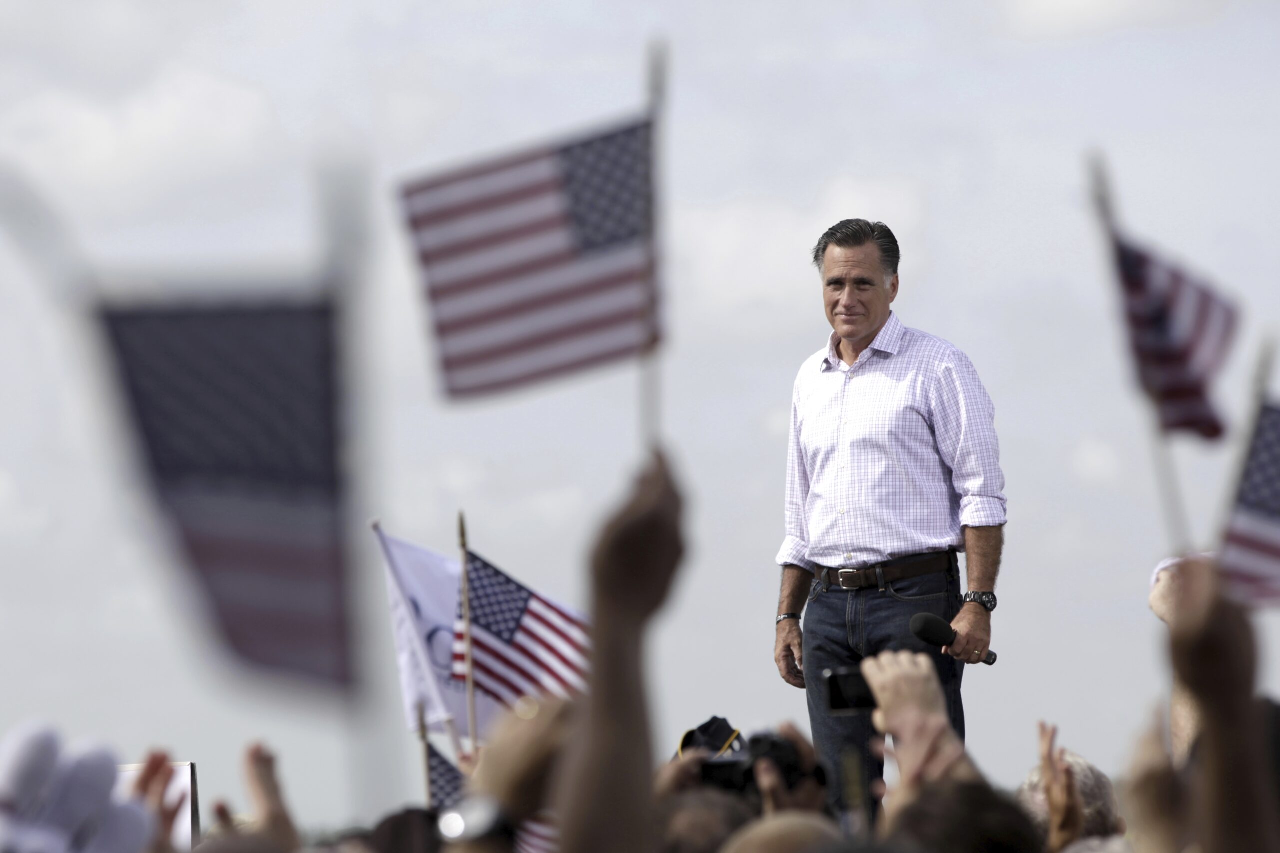 Small town mayor launches bid to replace Romney as GOP primary field grows for Utah Senate