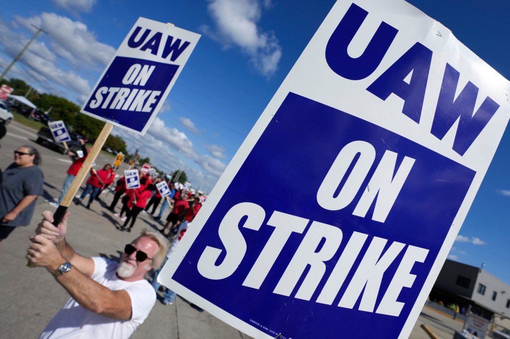Experts predict UAW strike will cost 150,000 jobs and the contract itself