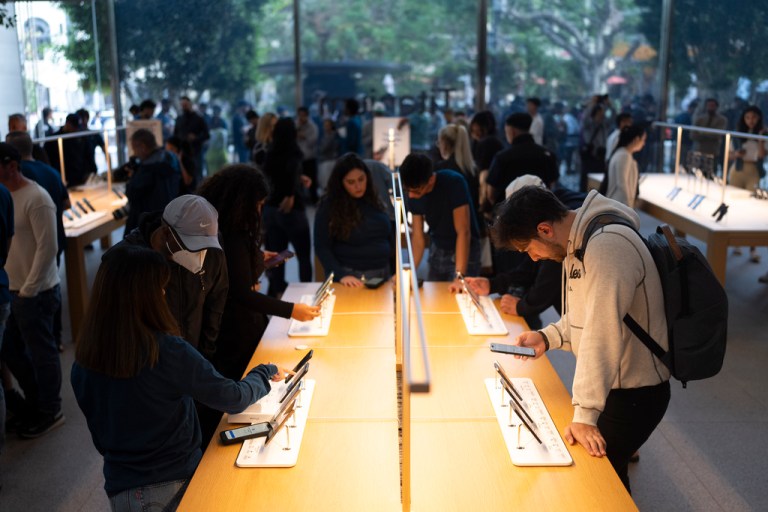 ‘Right to repair’ cars, iPhones, and tractors gains steam in states and DC