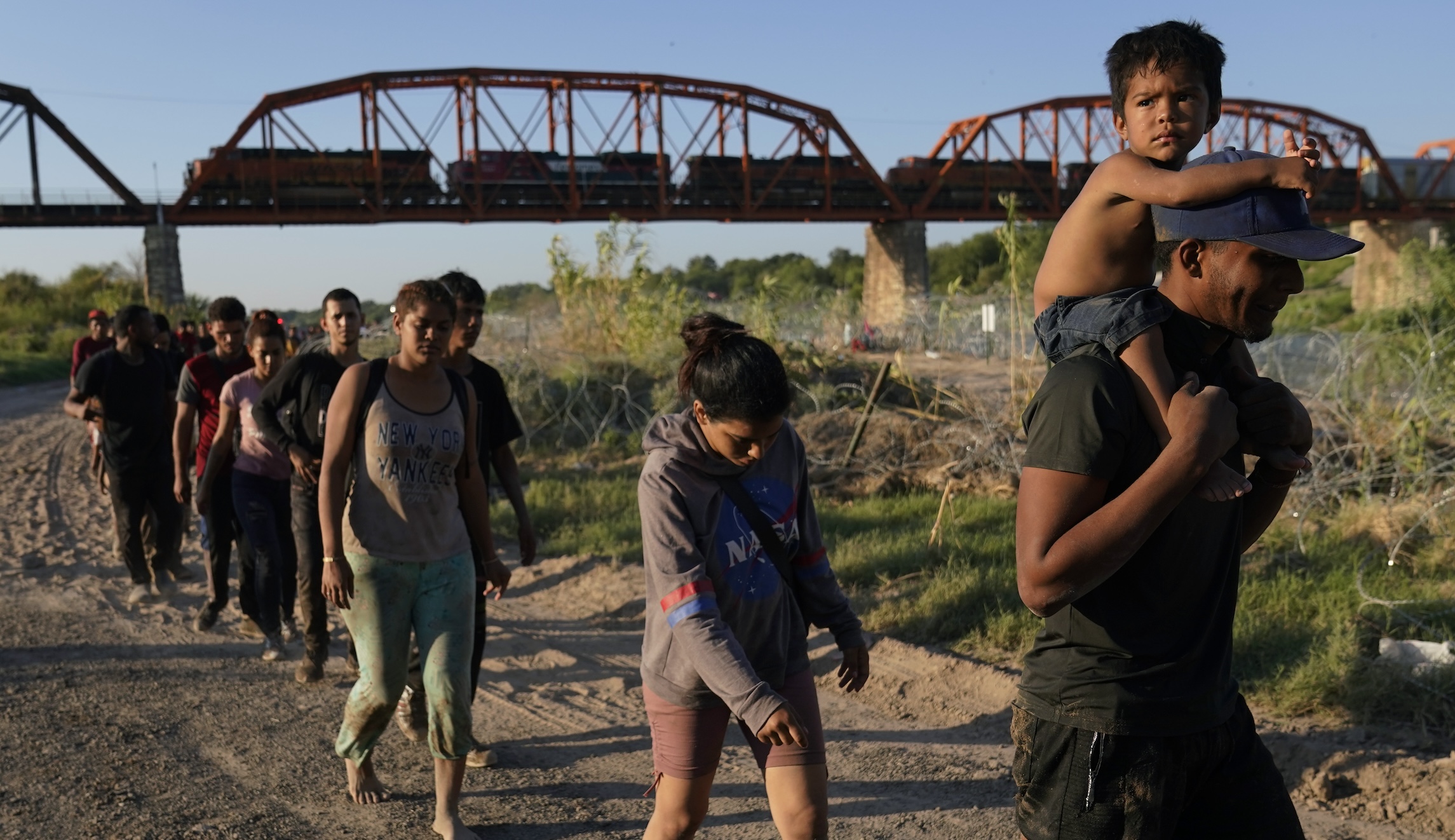 Biden administration reopens railroad crossings at border following Democratic blowback