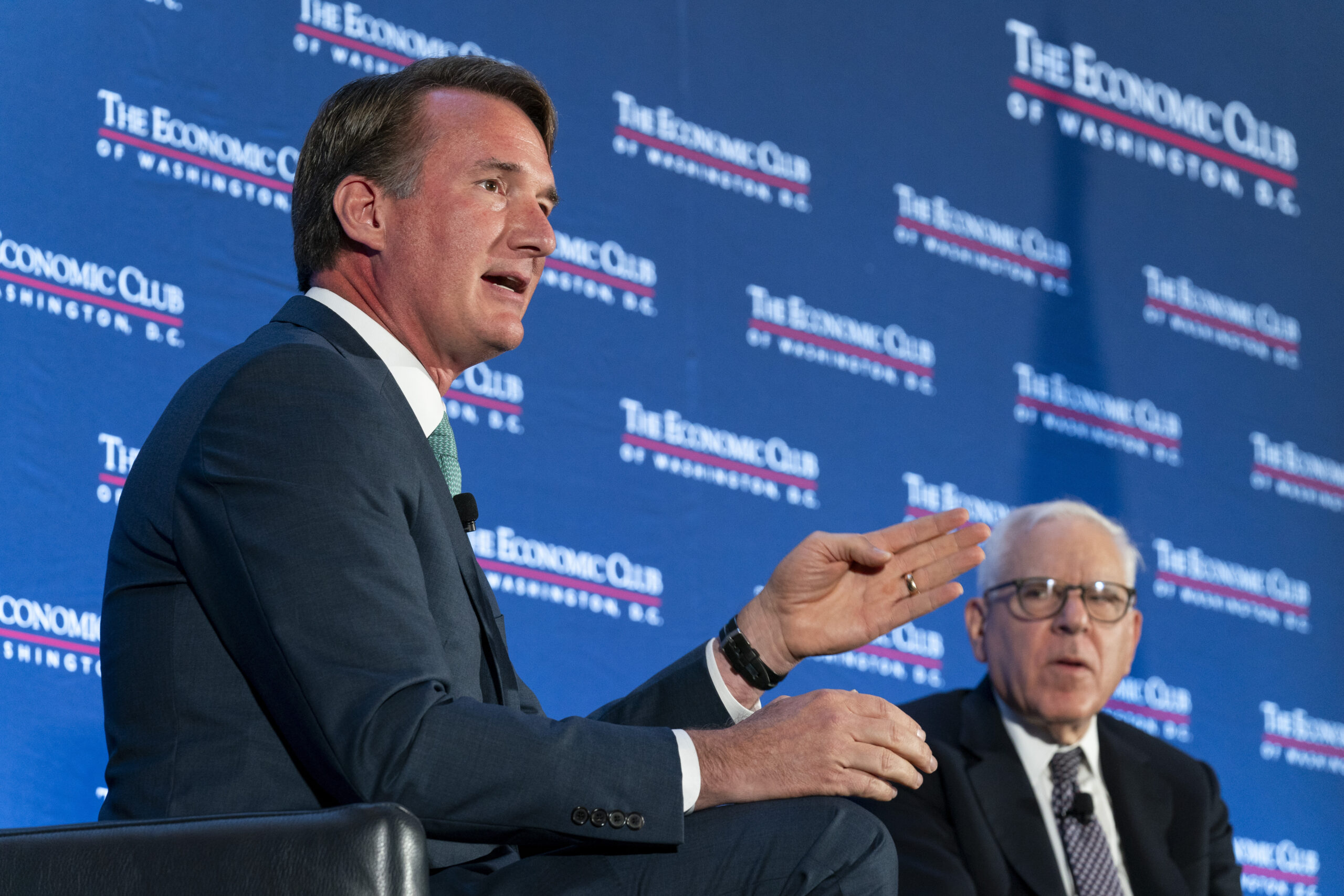 Youngkin issues executive directive to combat antisemitism in Virginia