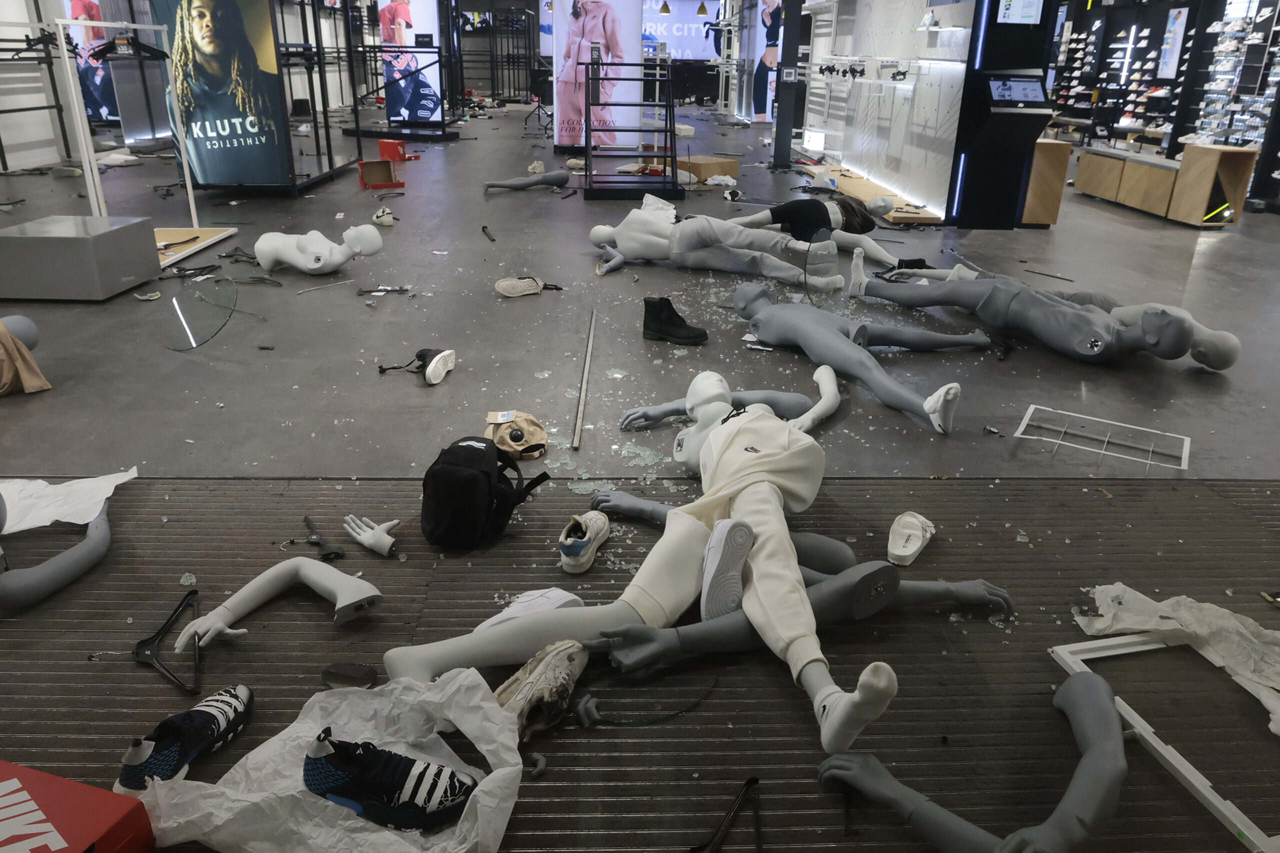 Philadelphia Store Thefts