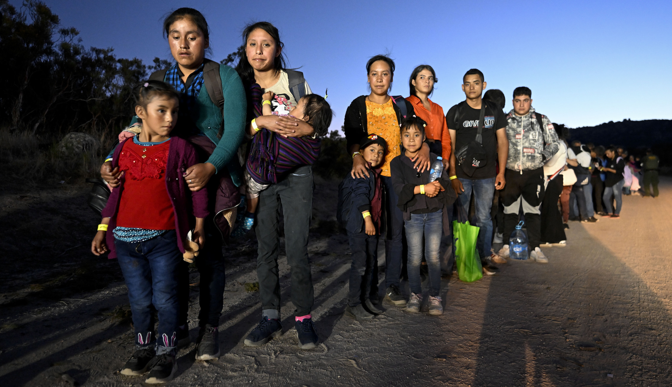 Democrats and GOP want Congress to build an immigration court for unaccompanied children
