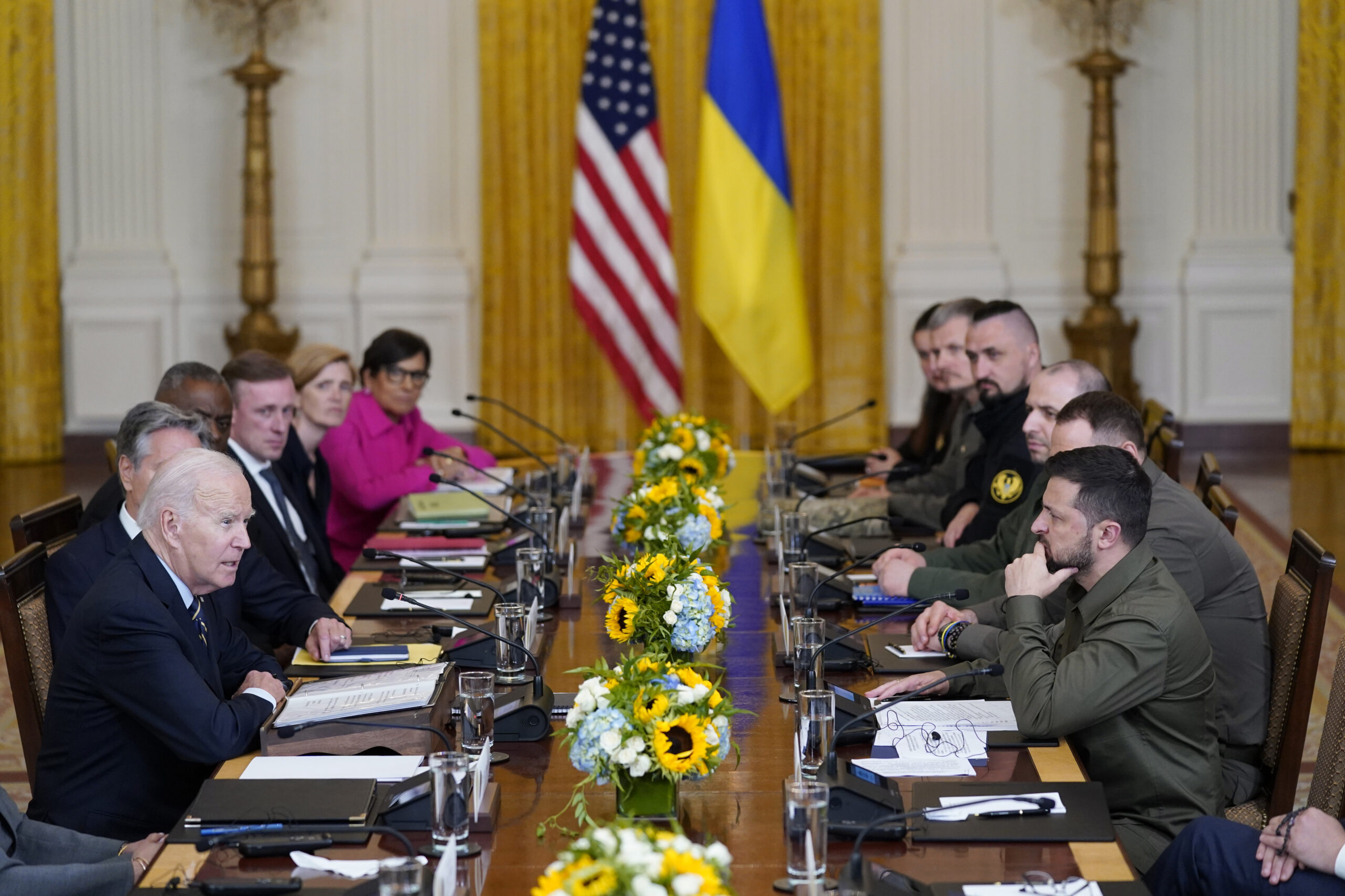US transfers seized Iranian weapons to Ukraine