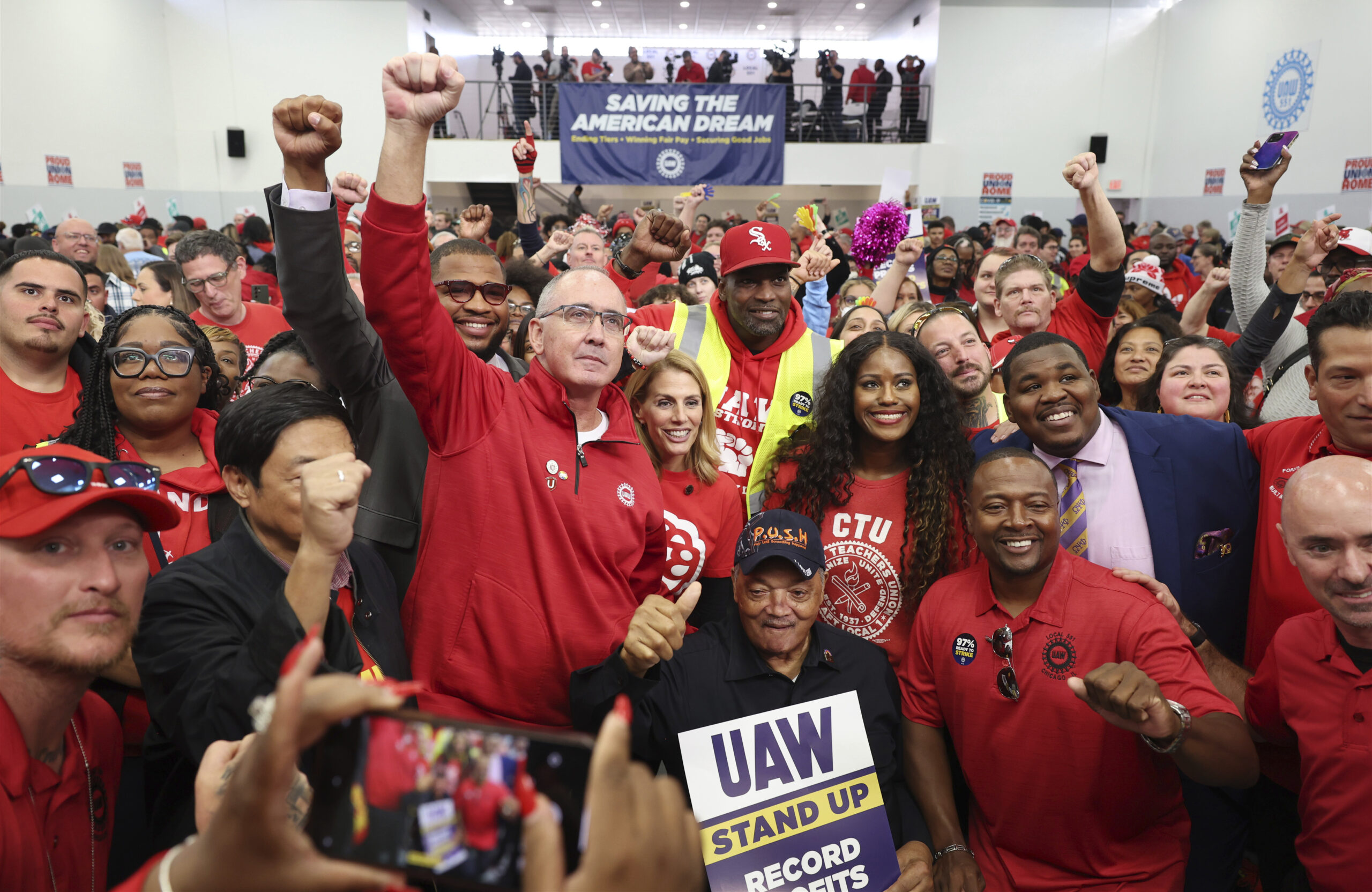 Four thousand more UAW members go on strike after rejecting Mack Trucks offer