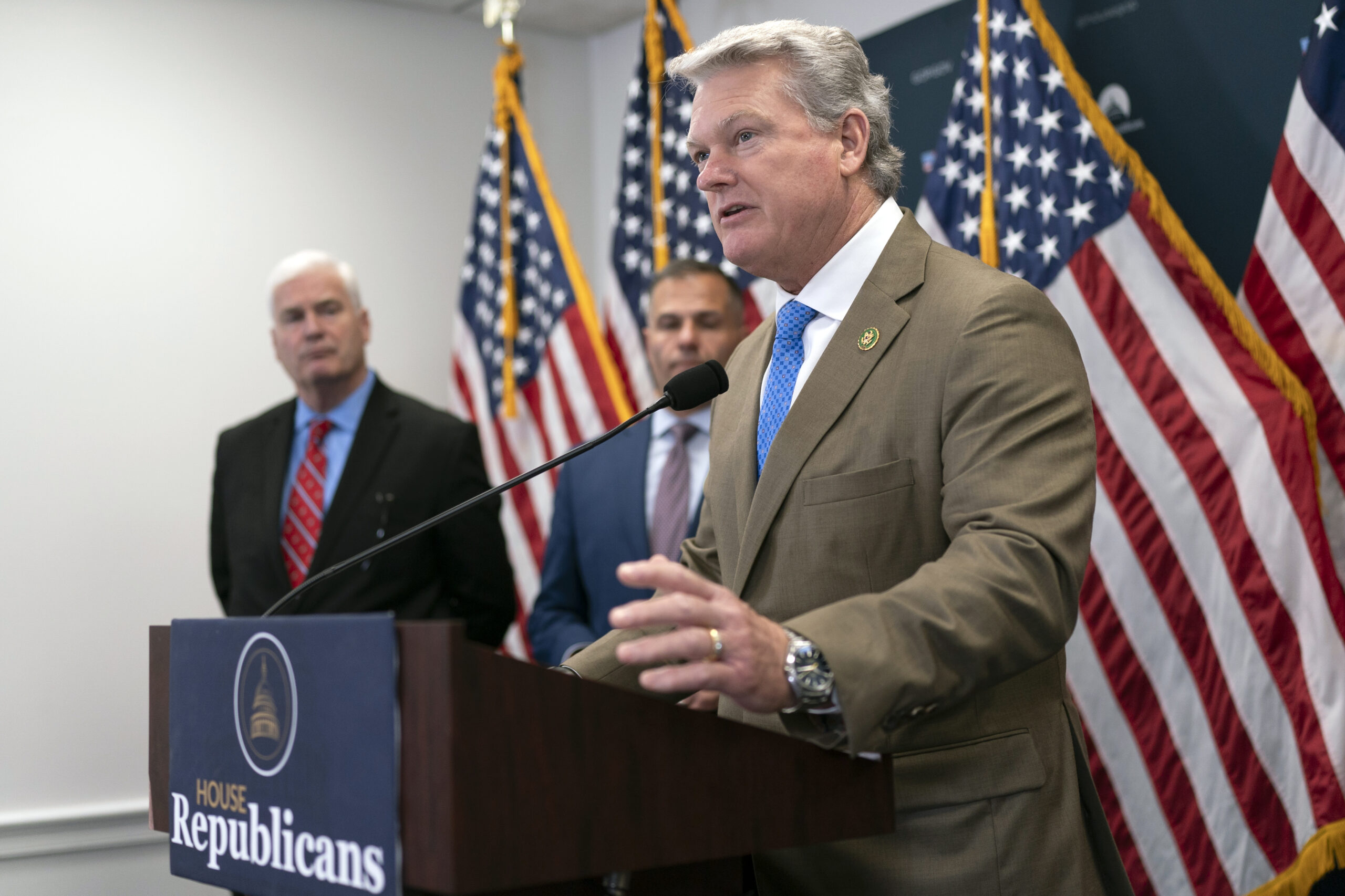 Rep. Mike Collins channels speaker battle frustration through memes ‘with a little help’