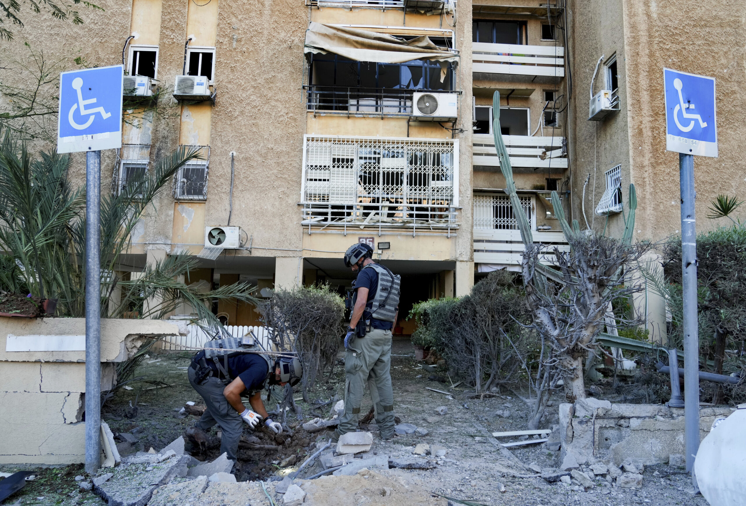 More than 390 House members introduce resolution in support of Israel amid Hamas attack