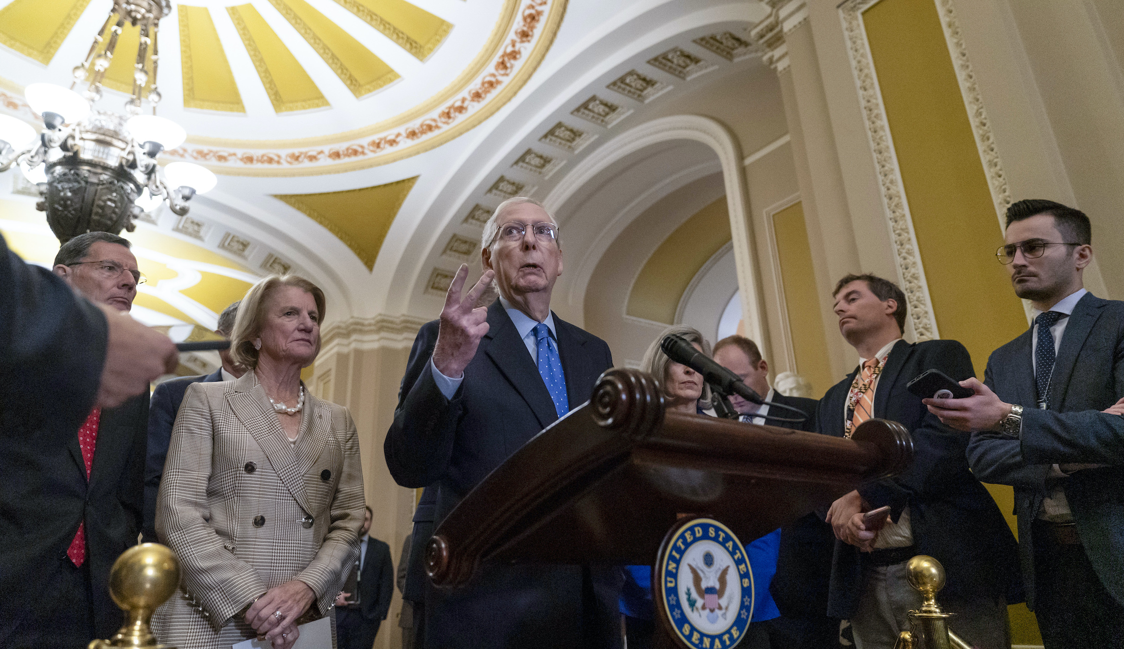 Republicans unite behind ‘grand bargain’ on border security and Ukraine