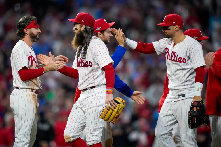 Philadelphia Phillies honor police officers during NLDS and NLCS playoff games