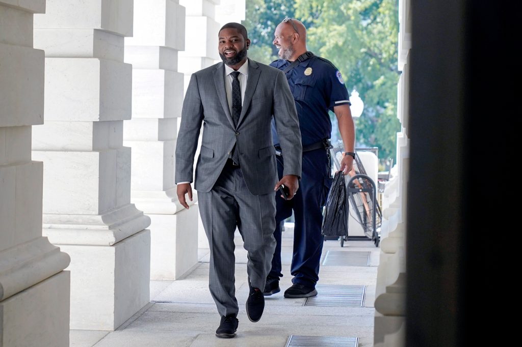 Byron Donalds announces he will run for House speaker