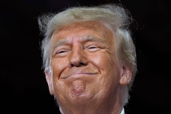 Trump to appear at Florida rally on night of third GOP debate