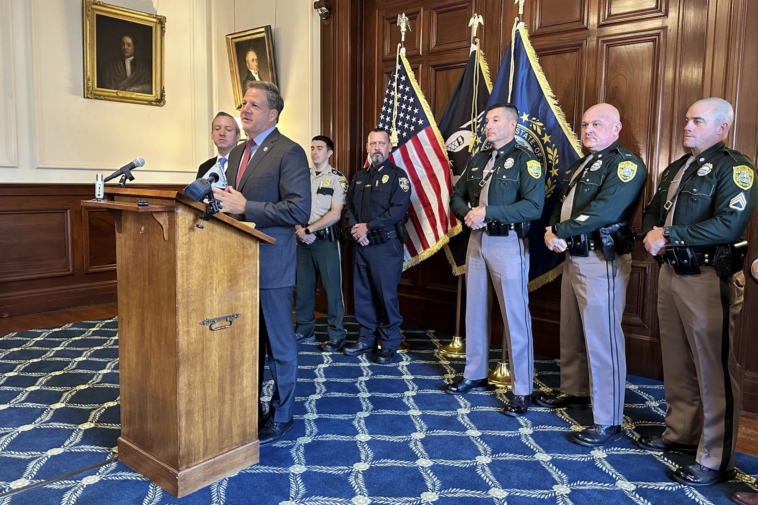 Sununu announces new task force to ramp up security at border with Canada