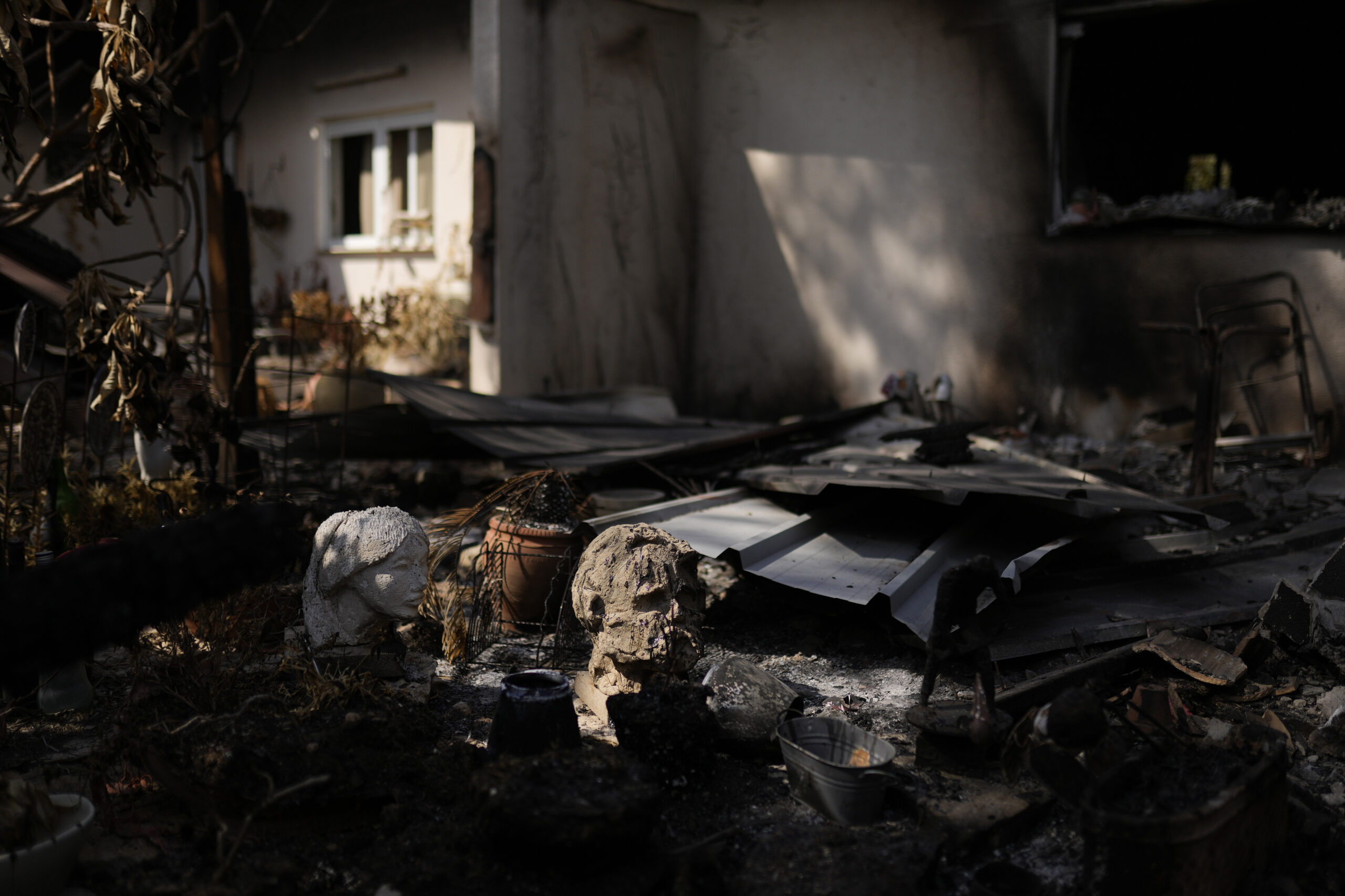 Israel Palestinians Battered Kibbutz