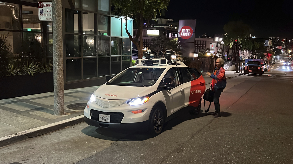 Cruise halts robotaxi service nationwide in attempt to ‘earn public trust’