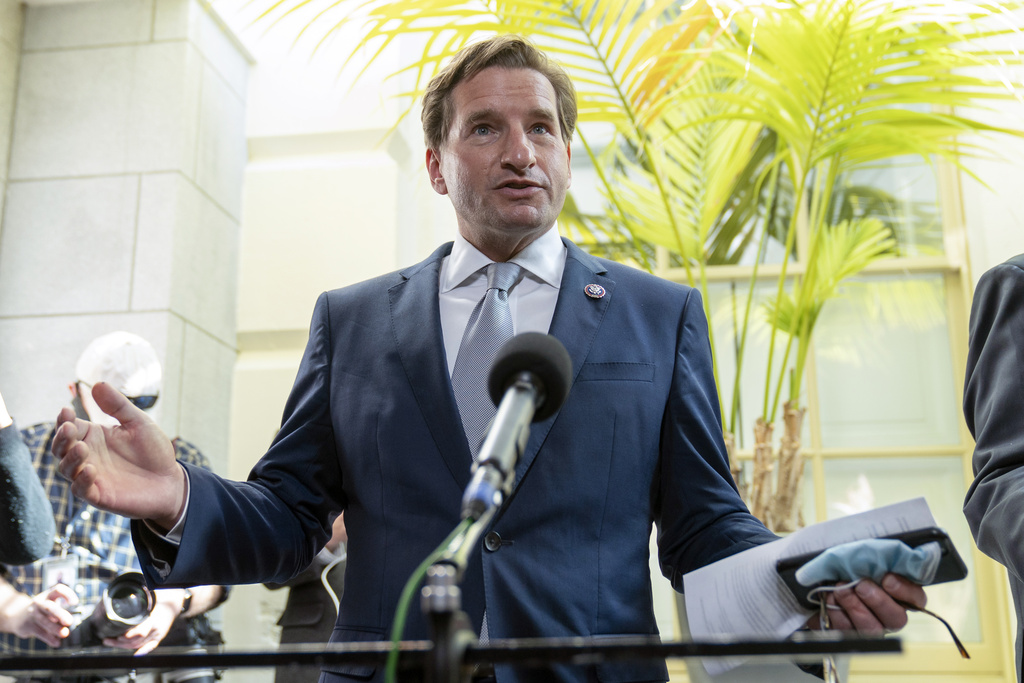 Phillips hits Biden border policy as Dems express outrage