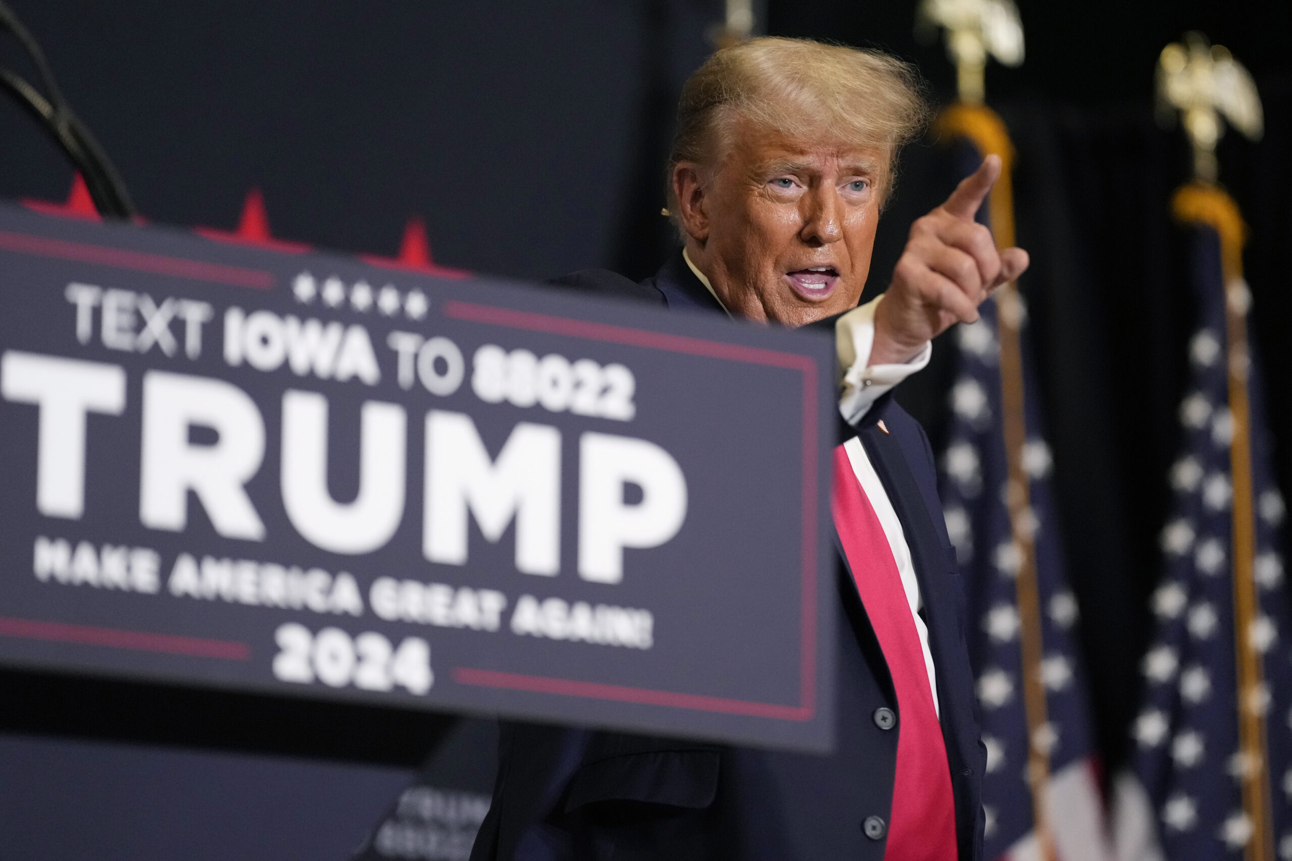 Trump caught in hot mic moment after mixing up name of Iowa city