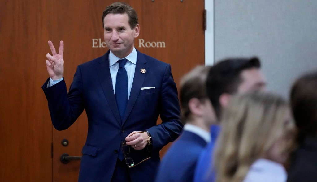 Phillips merits praise challenging Biden when other Democrats cower