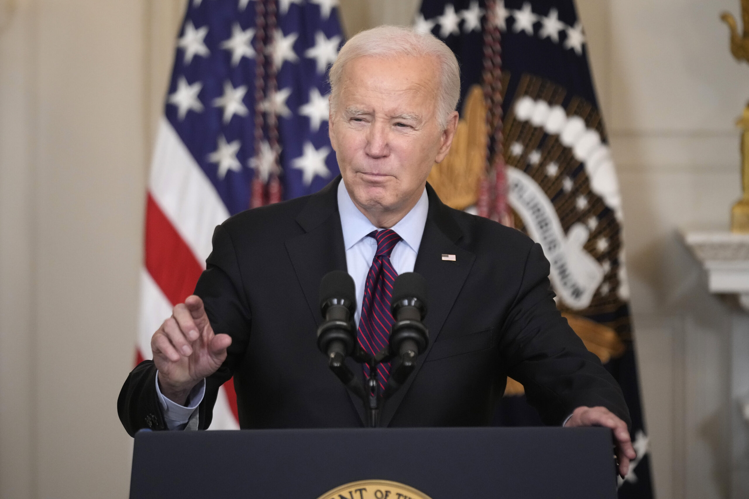 Biden under pressure from his left to call for ceasefire or lose Muslim voters