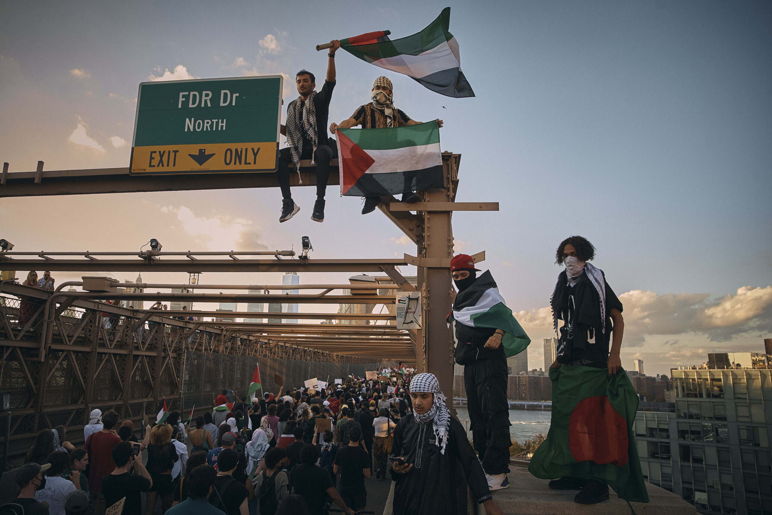 Pro-Palestinian protest is counterprotested by pro-Israel marchers in New York City