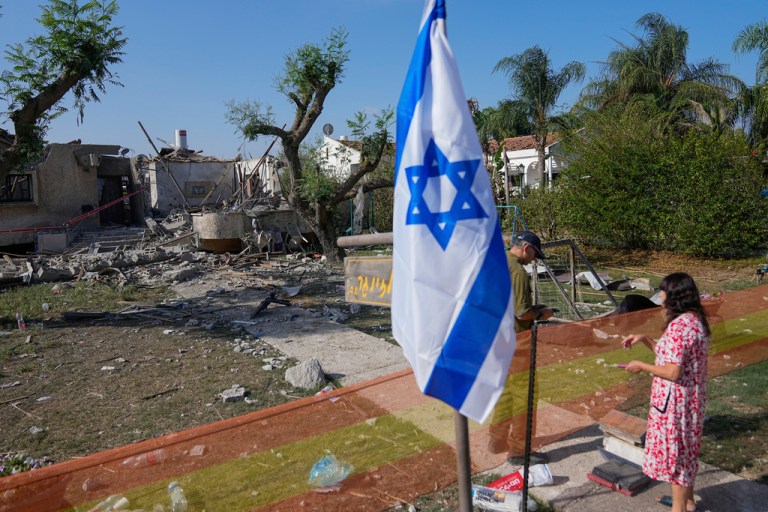 The Debrief with Hugo Gurdon: The problems with an Israeli ceasefire
