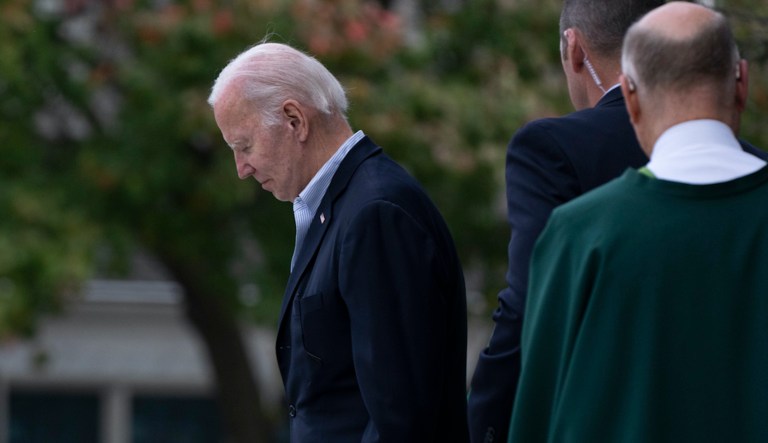 Democratic Party elders sound the alarm on Biden