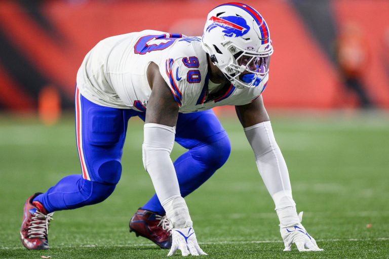 Bills defensive star Shaq Lawson appears to shove fan after loss to Philadelphia Eagles