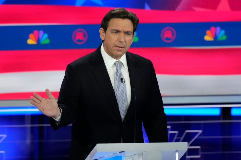 Karl Rove believes DeSantis needs strong performance in Iowa: ‘Do or Die’