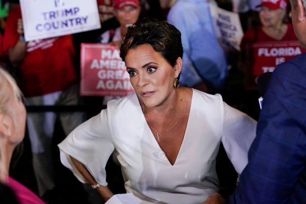 Kari Lake struggles to soften MAGA edges despite courting Arizona centrists