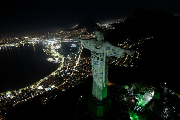 Rio’s Christ statue adorned with welcome message for Taylor Swift