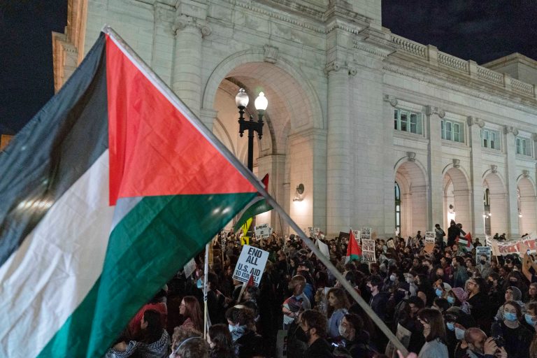 Three people arrested during pro-Palestinian protest at Union Station