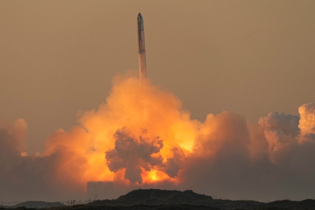 SpaceX praises ‘incredibly successful day’ after rocket blew up mid-flight