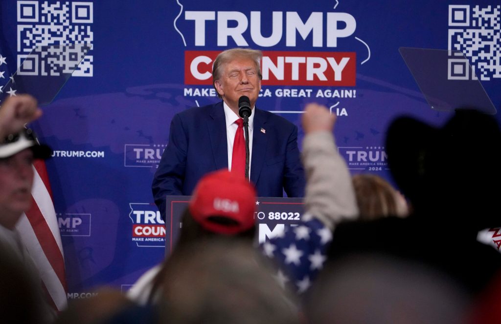 Christie says Trump’s rhetoric enables antisemitism