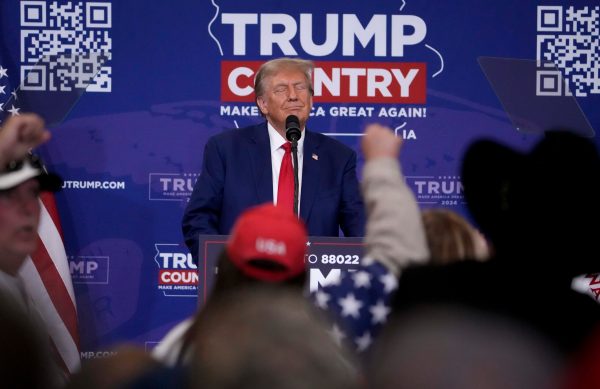 Trump lead widens to 47%-43%