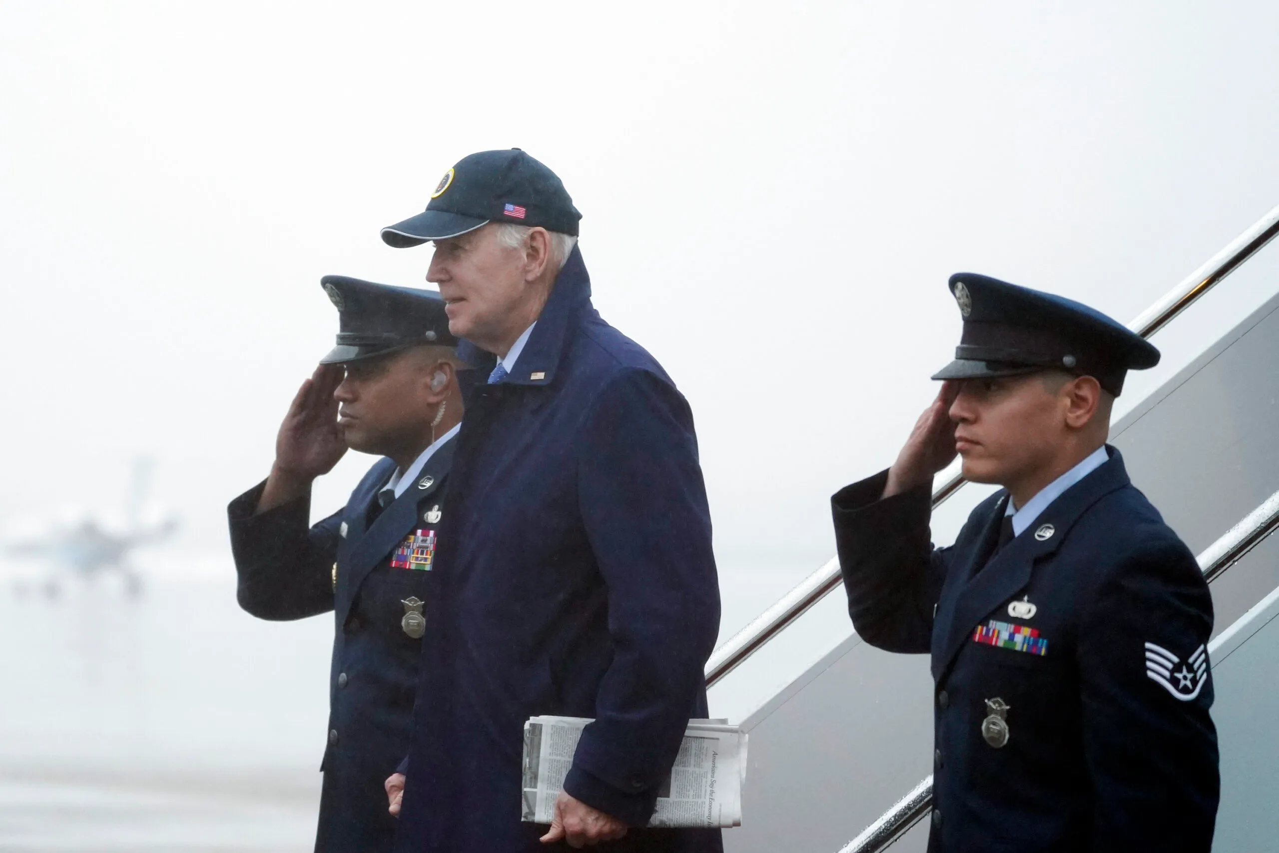 White House dances around Biden campaign shake-up as poll numbers drag