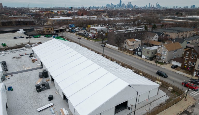 Democrats turn on Chicago Mayor Brandon Johnson in latest fiasco over immigrant crisis